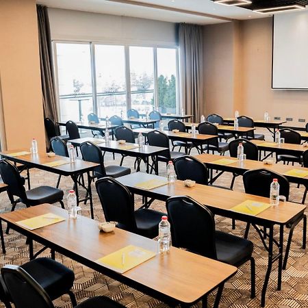 Crowne Plaza Ankara By Ihg Hotel Bagian luar foto