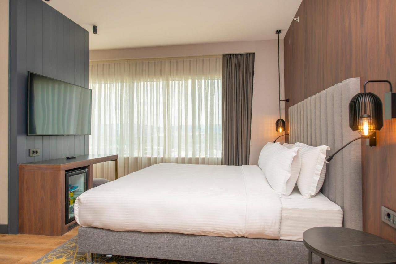 Crowne Plaza Ankara By Ihg Hotel Bagian luar foto