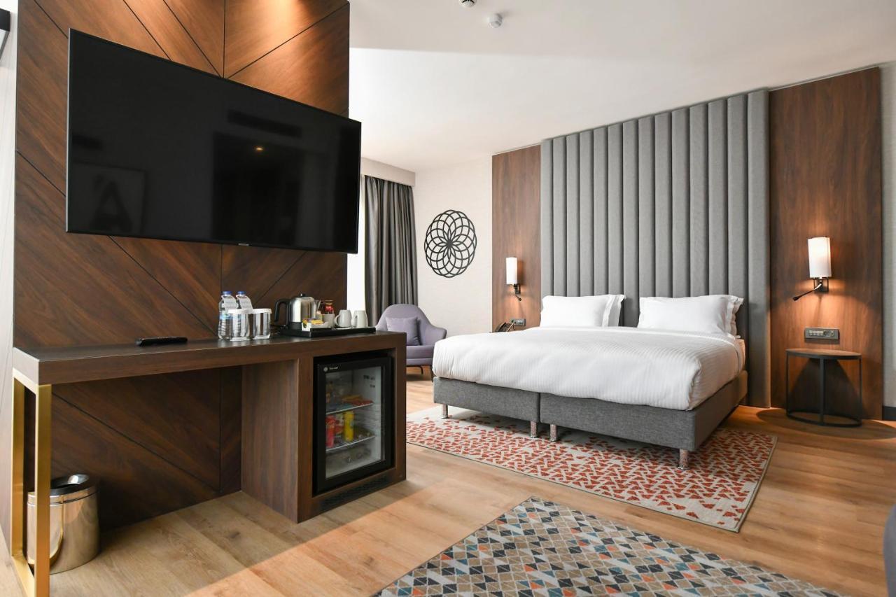 Crowne Plaza Ankara By Ihg Hotel Bagian luar foto