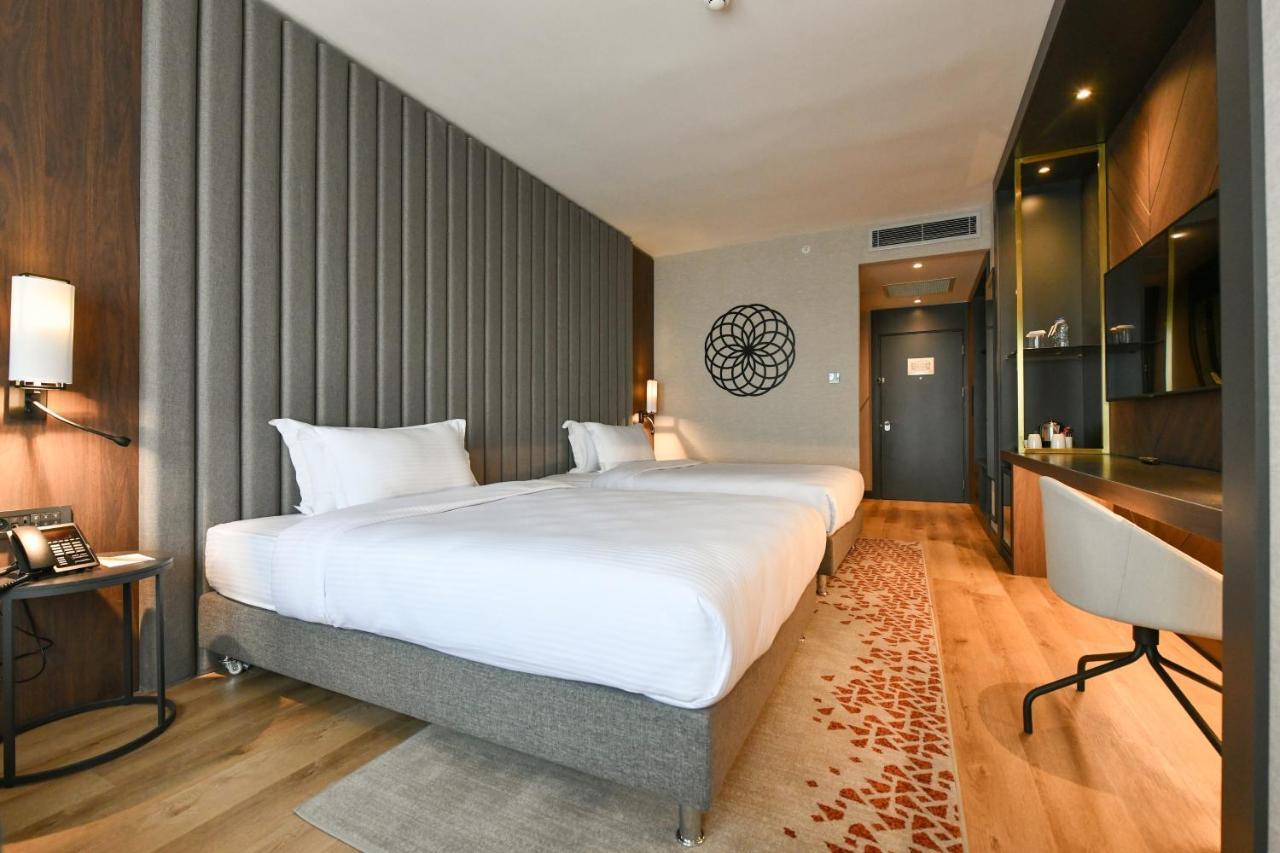 Crowne Plaza Ankara By Ihg Hotel Bagian luar foto